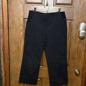 Nice black capris, stretchy material.